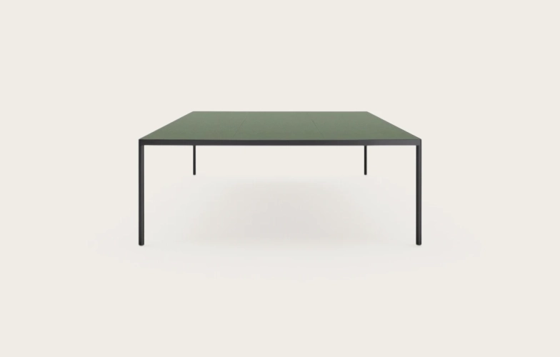 Offset desk餐桌