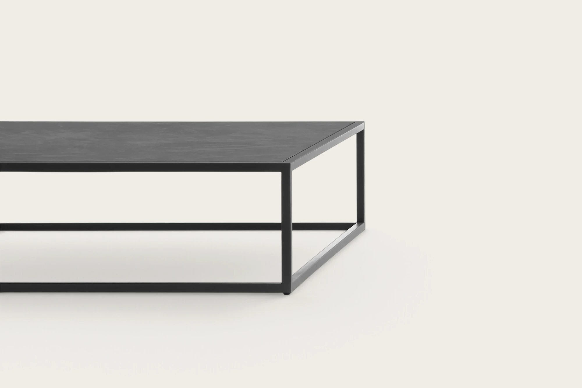 Arpa Low Table